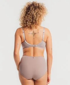 Culotte Taille Haute LOUISA BRACQ "Julia" 477-50 - Taupe TPE 7 Culotte Taille Haute LOUISA BRACQ "Julia" 477-50 - Taupe TPE -Vente de soutien-gorge pas cher Culotte20taille20haute20LOUISA20BRACQ2022Julia2220477 5020 20Taupe20TPE 2