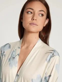 Kimono Dame CALIDA "Favorite Seduction" 60254 - Charm Cream 904 -Vente de soutien-gorge pas cher Peignoir20dame2020CALIDA2022Favorite20Seduction22206025420 20Charm20cream20904 1
