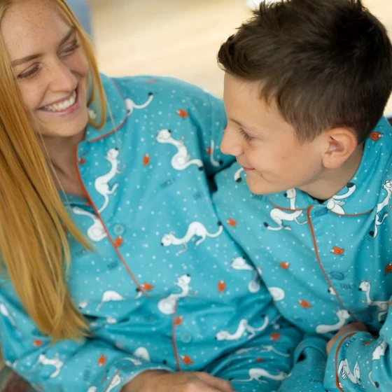 Pyjama Boutonné Adulte En Pilou JUSQU'AU LEVER DU JOUR - Hermine 6 Pyjama Boutonné Adulte En Pilou JUSQU'AU LEVER DU JOUR - Hermine – Image 6