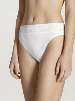 Slip Doux 100% Coton & Dentelle CALIDA "Lycraspitze" 21901 - Blanc 001