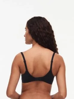 Soutien-gorge à Coque Memory Form Enveloppant FEMILET "Floral Touch" F94260 - Noir 011 -Vente de soutien-gorge pas cher Soutien gorge20C3A020coque20memory20form20enveloppant20FEMILET2022Floral20Touch2220F9426020 20Noir20011 1