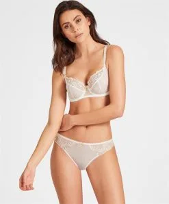 Soutien-gorge Armature Emboitant AUBADE "Joyau Eternel" UBF13 - Opaline 9 Soutien-gorge Armature Emboitant AUBADE "Joyau Eternel" UBF13 - Opaline -Vente de soutien-gorge pas cher Soutien gorge20armature20emboitant20AUBADE2022Joyau20Eternel2220UBF1320 20Opaline 2