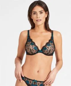 Soutien-gorge Armatures Triangle AUBADE "Fièvre Andalouse" QC12 - Lapis Lazuli 7 Soutien-gorge Armatures Triangle AUBADE "Fièvre Andalouse" QC12 - Lapis Lazuli -Vente de soutien-gorge pas cher Soutien gorge20armatures20triangle20AUBADE2022FiC3A8vre20Andalouse2220QC1220 20Lapis20Lazuli