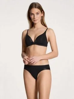 Soutien-gorge Triangle à Coques Sans Armatures CALIDA "Cate" 03158 - Noir 992 -Vente de soutien-gorge pas cher Soutien gorge20triangle20C3A020coques20sans20armatures20CALIDA2022Cate22200315820 20Noir209922028Entier29